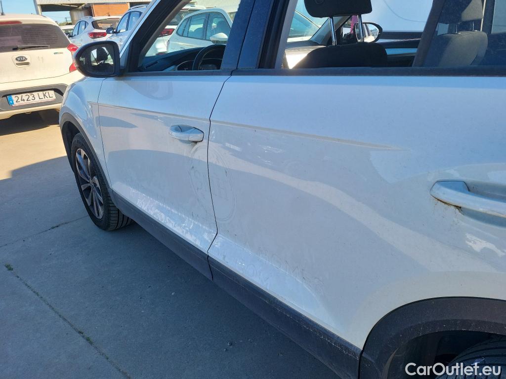  Volkswagen  T-ROC  Life 2.0 TDI 115CV MT6 E6d #7