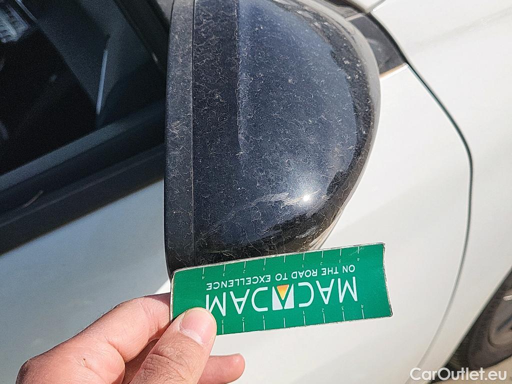  Peugeot  208 PEUGEOT  / 2019 / 5P / berlina con portón BlueHDi 73kW (100CV) Active Pack (AC) #34