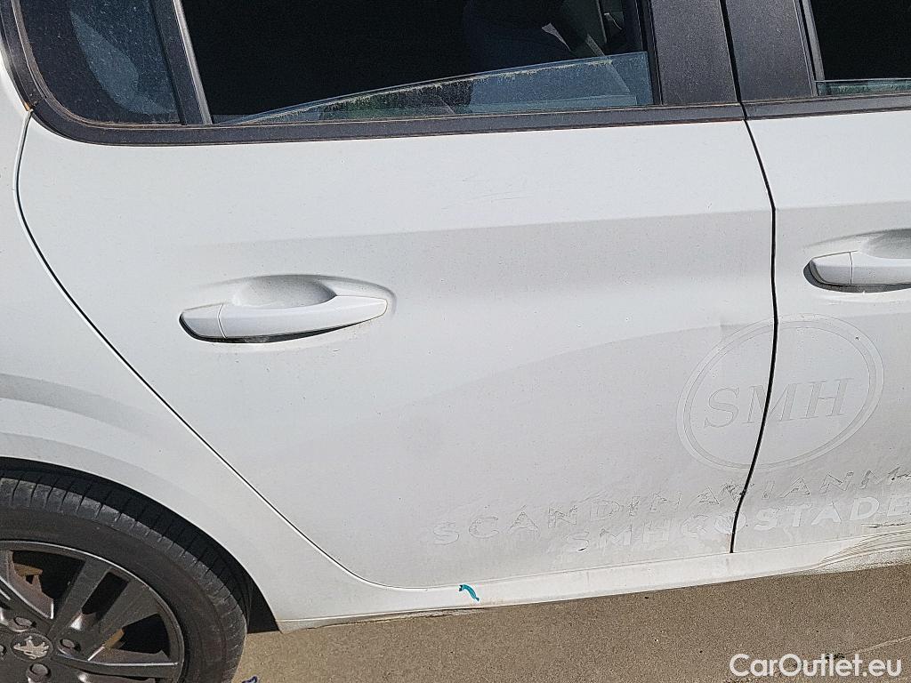  Peugeot  208 PEUGEOT  / 2019 / 5P / berlina con portón BlueHDi 73kW (100CV) Active Pack (AC) #18