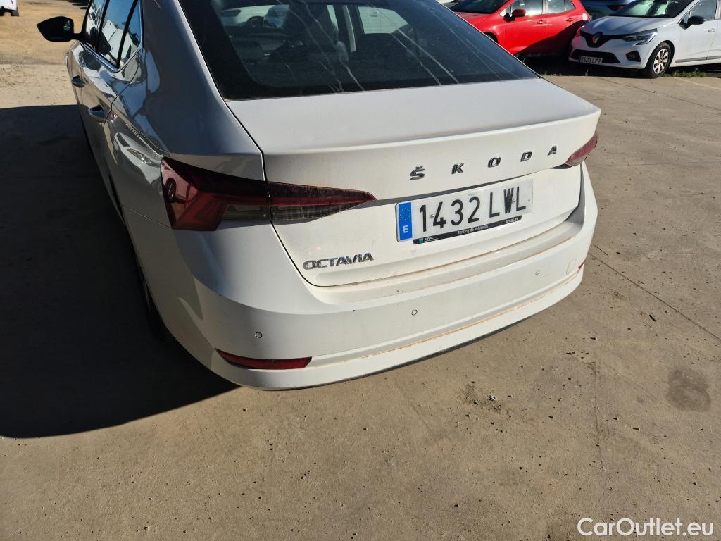  Skoda  Octavia SKODA  / 2020 / 5P / berlina con portón 2.0 TDI 110kW (150CV) Manual Ambition #8