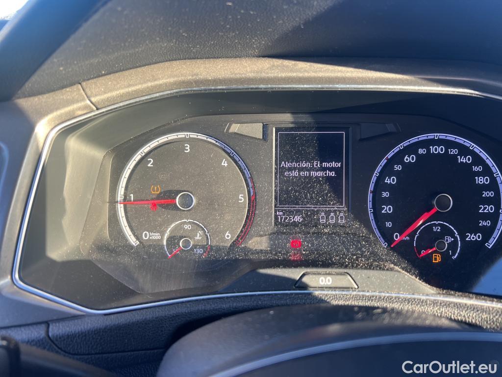  Volkswagen  T-ROC VOLKSWAGEN  / 2017 / 5P / todoterreno Advance 2.0 TDI 85kW (115CV) #17