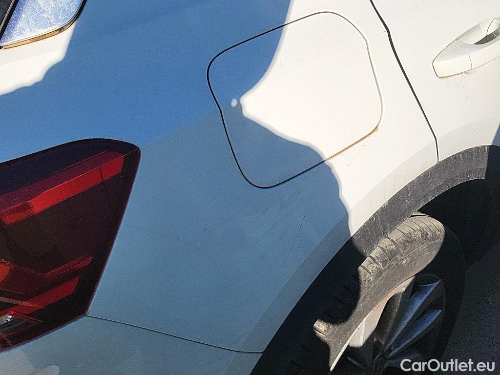  Volkswagen  T-ROC  Life 2.0 TDI 115CV MT6 E6d #20