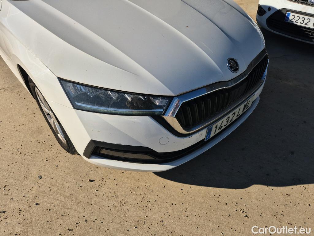  Skoda  Octavia SKODA  / 2020 / 5P / berlina con portón 2.0 TDI 110kW (150CV) Manual Ambition #5