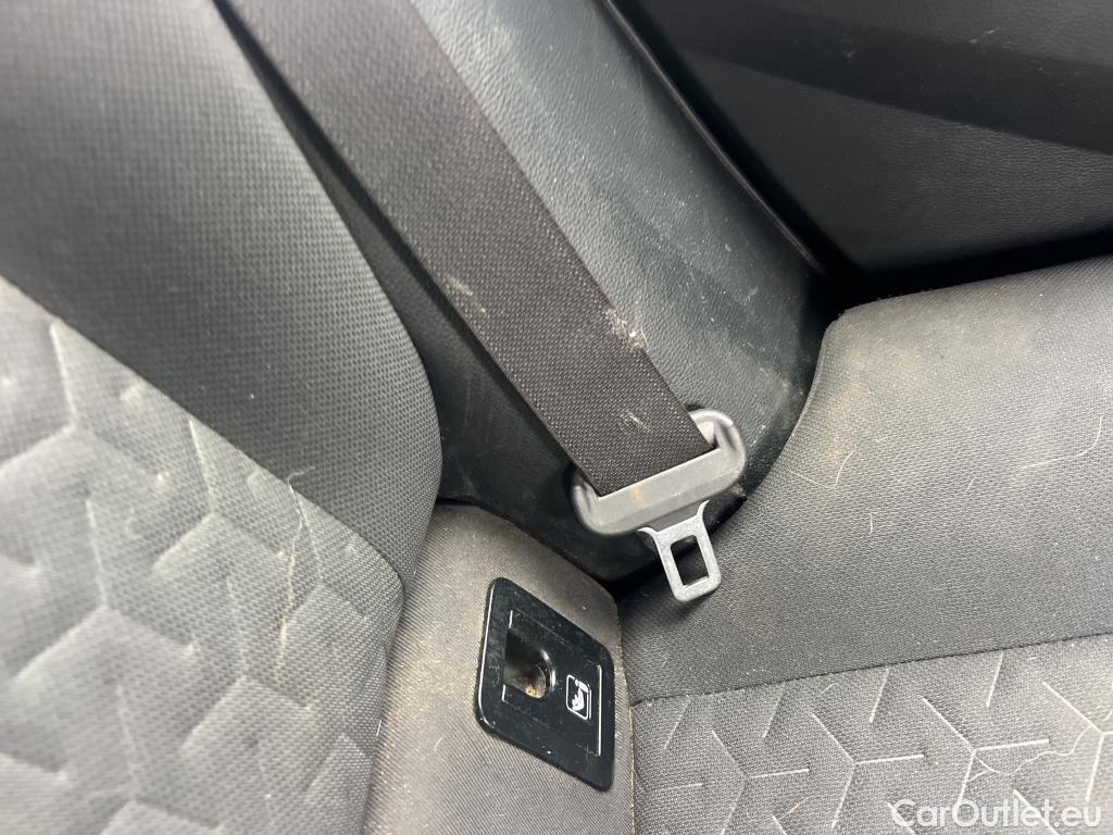  Toyota  Corolla TOYOTA  1.8 125H ACTIVE TECH E-CVT #43