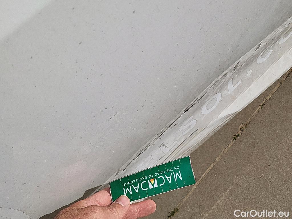  Peugeot  208 PEUGEOT  / 2019 / 5P / berlina con portón BlueHDi 73kW (100CV) Active Pack (AC) #13