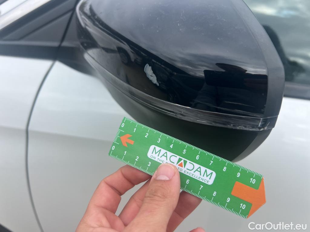  Peugeot  3008 PEUGEOT  / 2020 / 5P / todoterreno 1.2 PureTech 96KW S&S Active Pack EAT8 #35