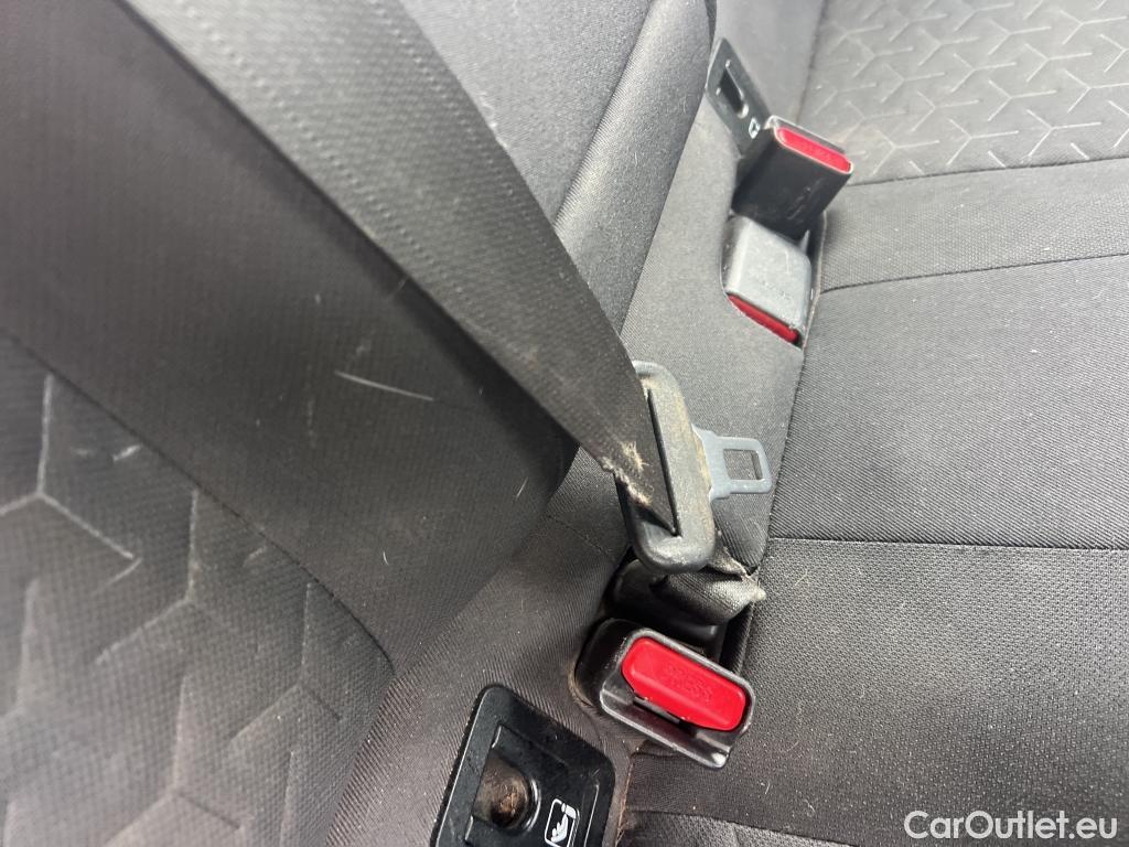  Toyota  Corolla TOYOTA  1.8 125H ACTIVE TECH E-CVT #42