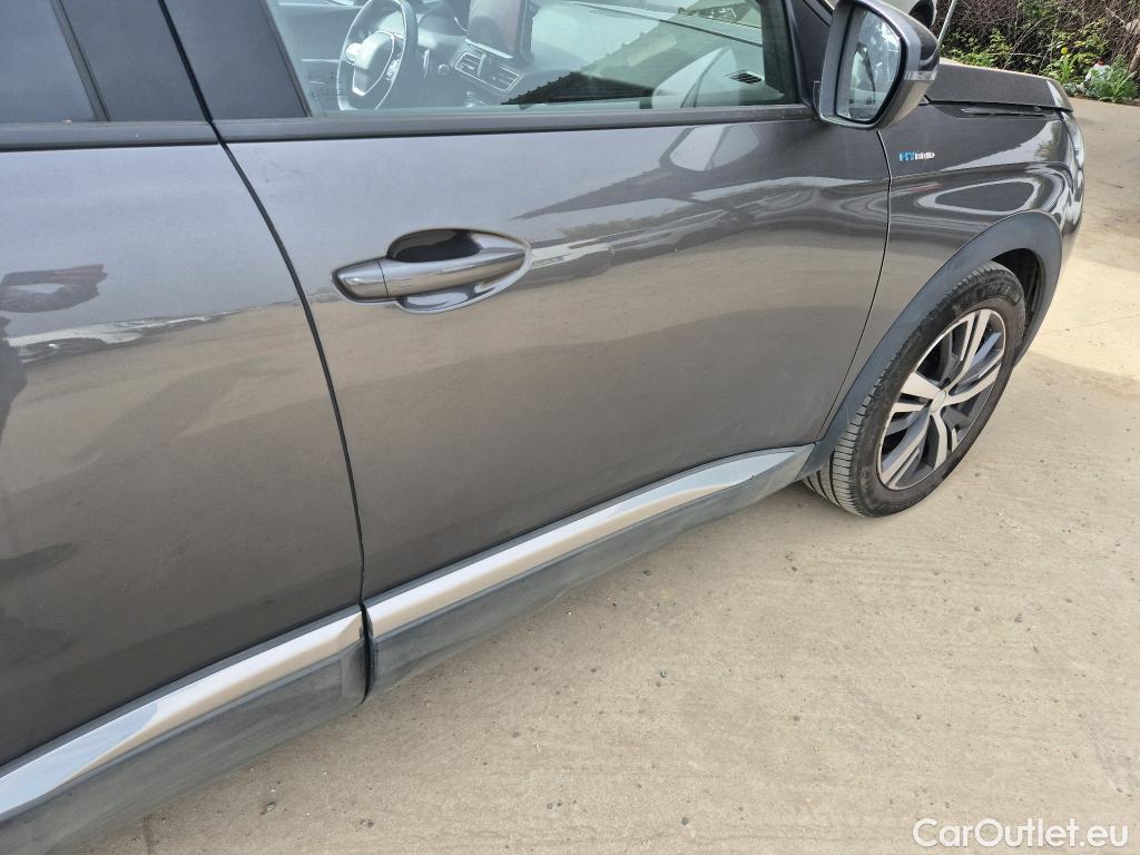  Peugeot  3008 PEUGEOT  Hybrid / 2020 / 5P / todoterreno 225 e-EAT8 Allure (AC2) #10