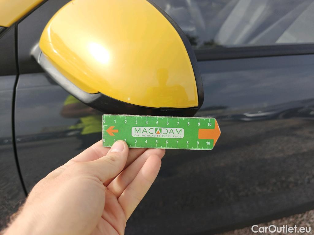  KIA  STONIC KIA  / 2017 / 5P / todoterreno 1.0 T-GDi 74kW (100CV) MHEV iMT Concept #63