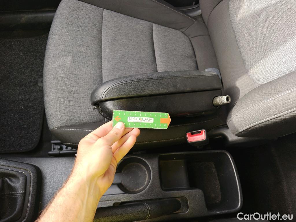  KIA  STONIC KIA  / 2017 / 5P / todoterreno 1.0 T-GDi 74kW (100CV) MHEV iMT Concept #41