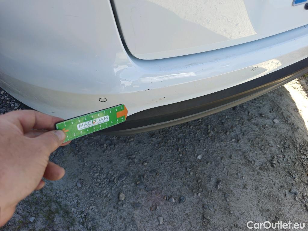  Hyundai  Tucson HYUNDAI  / 2018 / 5P / todoterreno 1.6 CRDI 85kW (116CV) 48V SLE 4X2(SP)(SL) #17