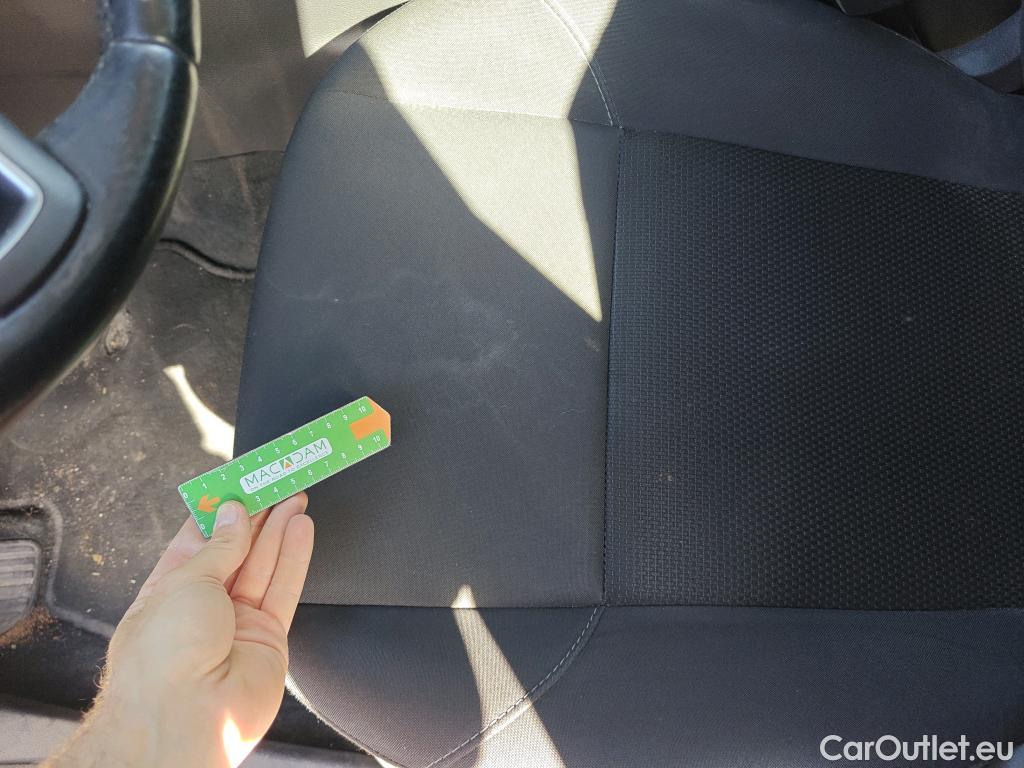  Ford  Focus FORD  5p 3G berlina con portón 1.5 TDCi E6 70kW (95CV) Trend+ #85