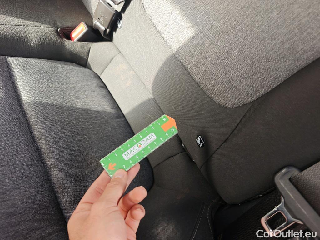  KIA  STONIC KIA  / 2017 / 5P / todoterreno 1.0 T-GDi 74kW (100CV) MHEV iMT Concept #51