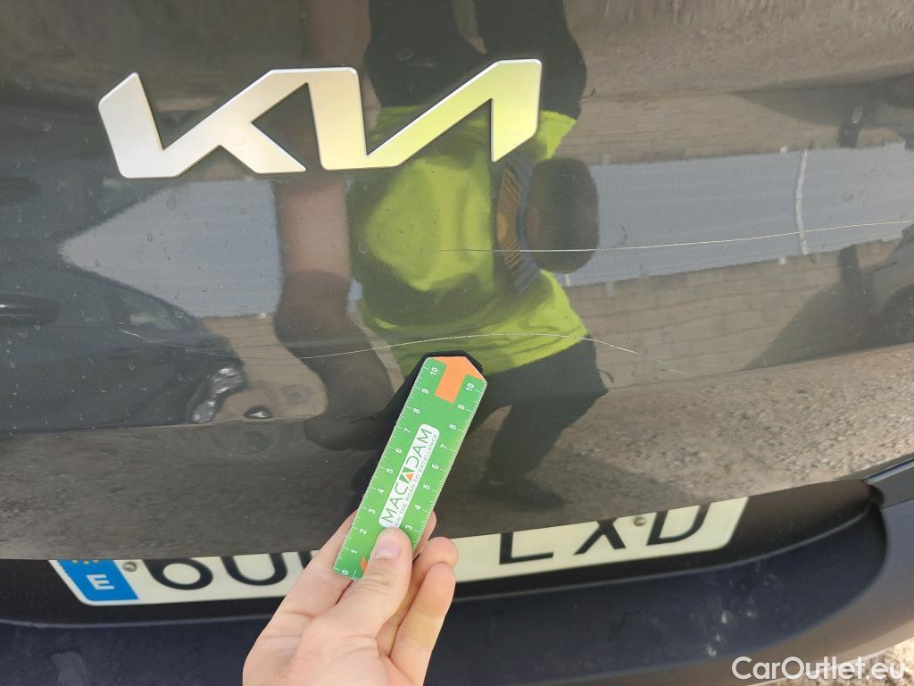  KIA  STONIC KIA  / 2017 / 5P / todoterreno 1.0 T-GDi 74kW (100CV) MHEV iMT Concept #11