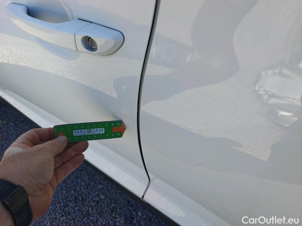  Hyundai  Tucson HYUNDAI  / 2018 / 5P / todoterreno 1.6 CRDI 85kW (116CV) 48V SLE 4X2(SP)(SL) #27