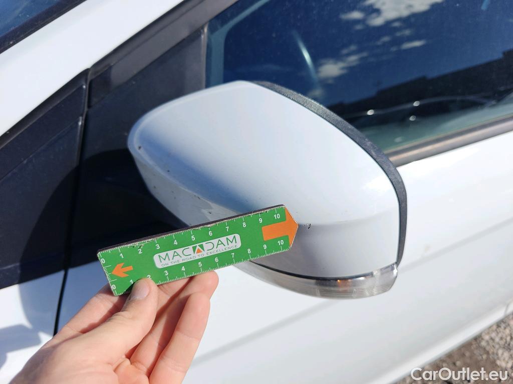  Ford  Focus FORD  5p 3G berlina con portón 1.5 TDCi E6 70kW (95CV) Trend+ #81