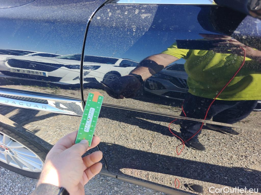  Jaguar  F-PACE JAGUAR  / 2015 / 5P / todoterreno 2.0L i4D 120kW Prestige #10