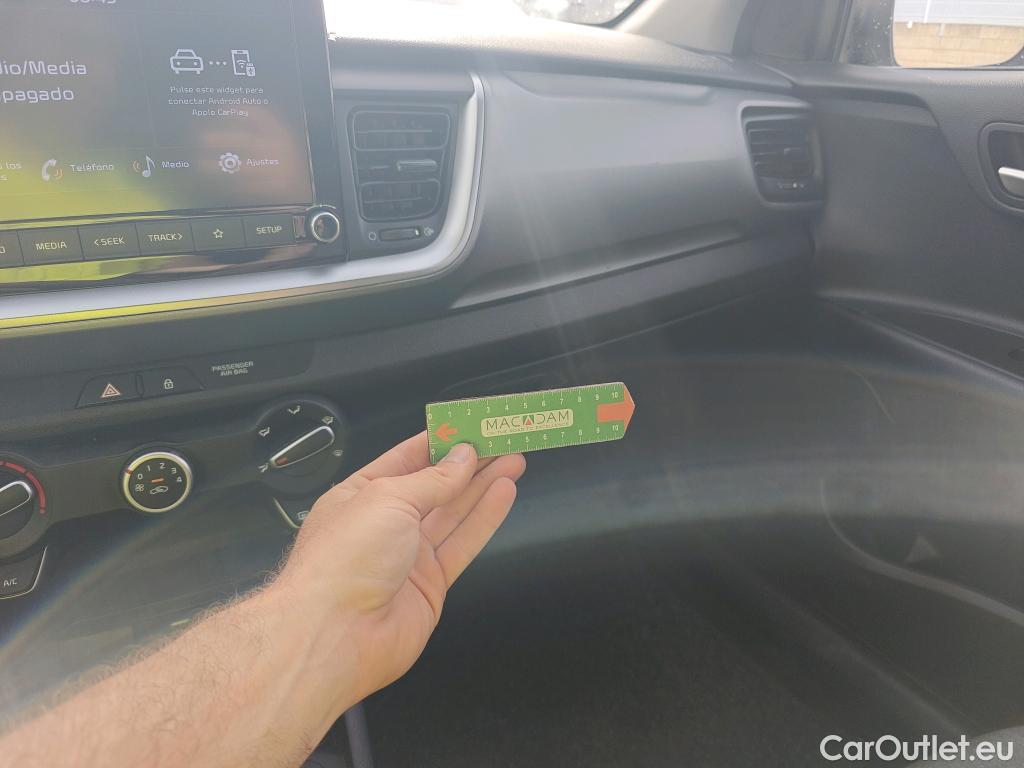  KIA  STONIC KIA  / 2017 / 5P / todoterreno 1.0 T-GDi 74kW (100CV) MHEV iMT Concept #25