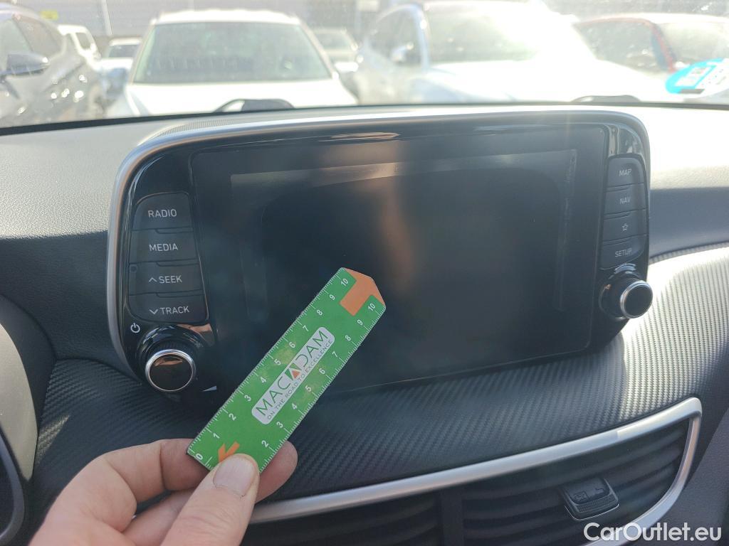  Hyundai  Tucson HYUNDAI  / 2018 / 5P / todoterreno 1.6 CRDI 85kW (116CV) 48V SLE 4X2(SP)(SL) #26