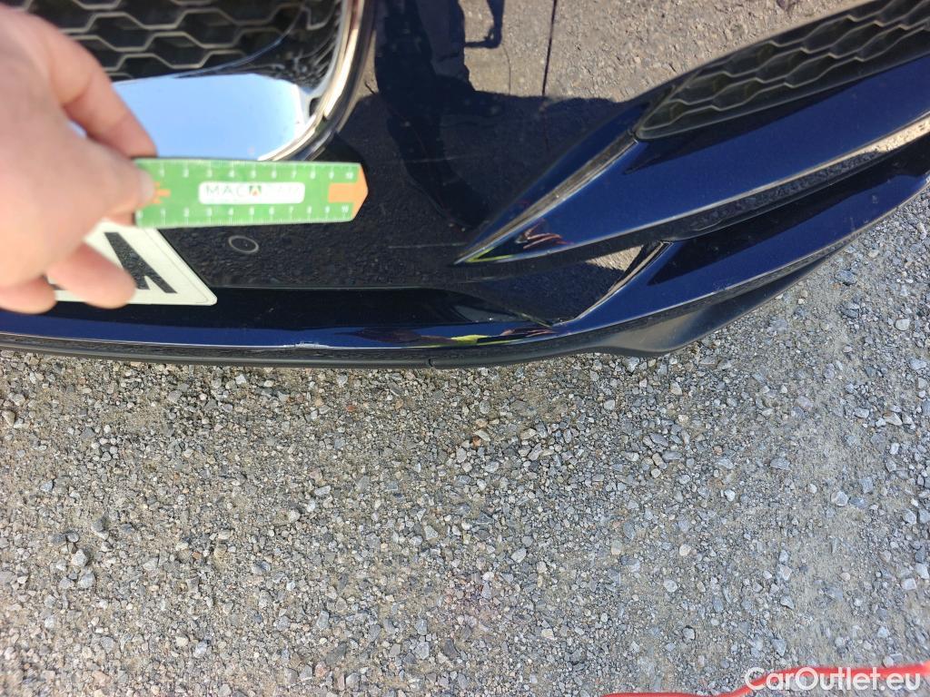  Jaguar  F-PACE JAGUAR  / 2015 / 5P / todoterreno 2.0L i4D 120kW Prestige #19