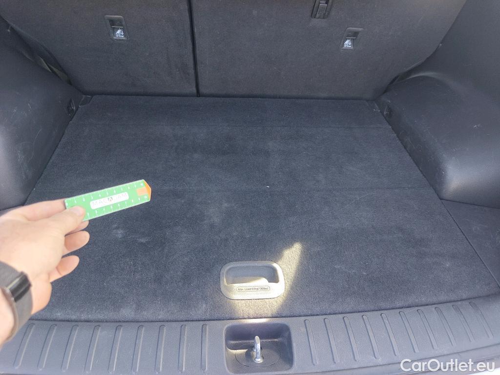  Hyundai  Tucson HYUNDAI  / 2018 / 5P / todoterreno 1.6 CRDI 85kW (116CV) 48V SLE 4X2(SP)(SL) #3