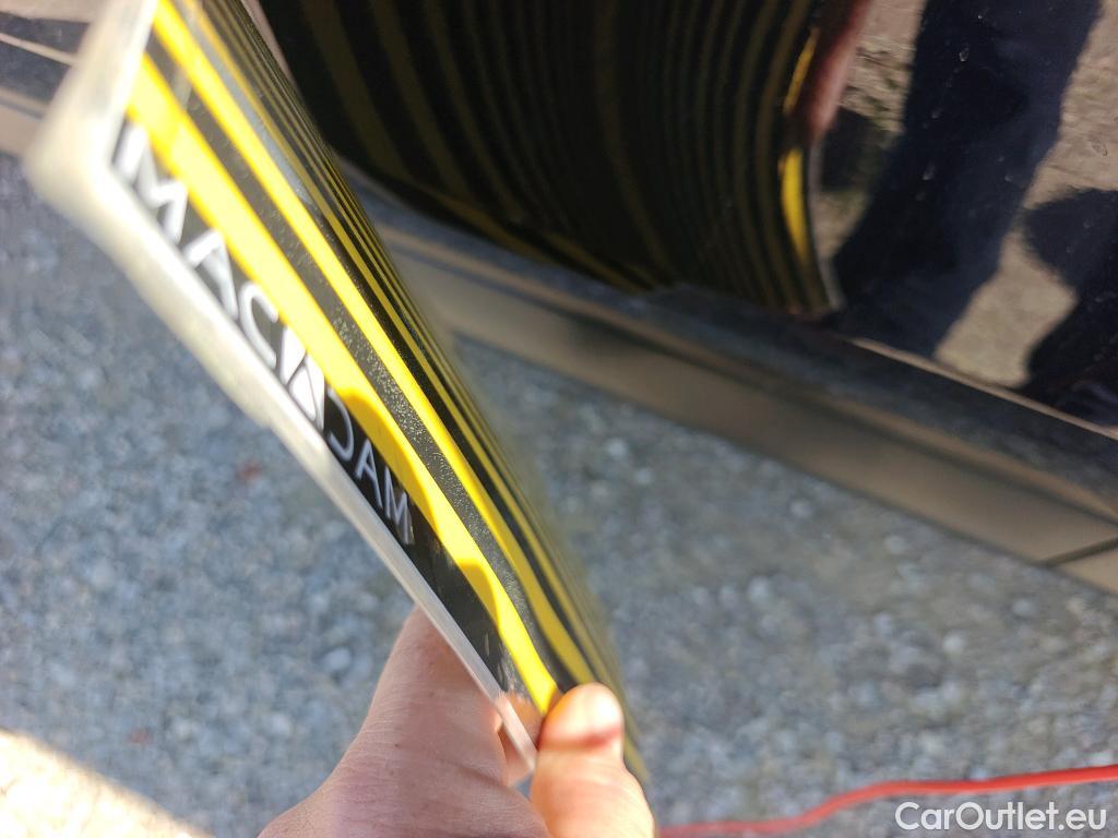  Jaguar  F-PACE JAGUAR  / 2015 / 5P / todoterreno 2.0L i4D 120kW Prestige #8