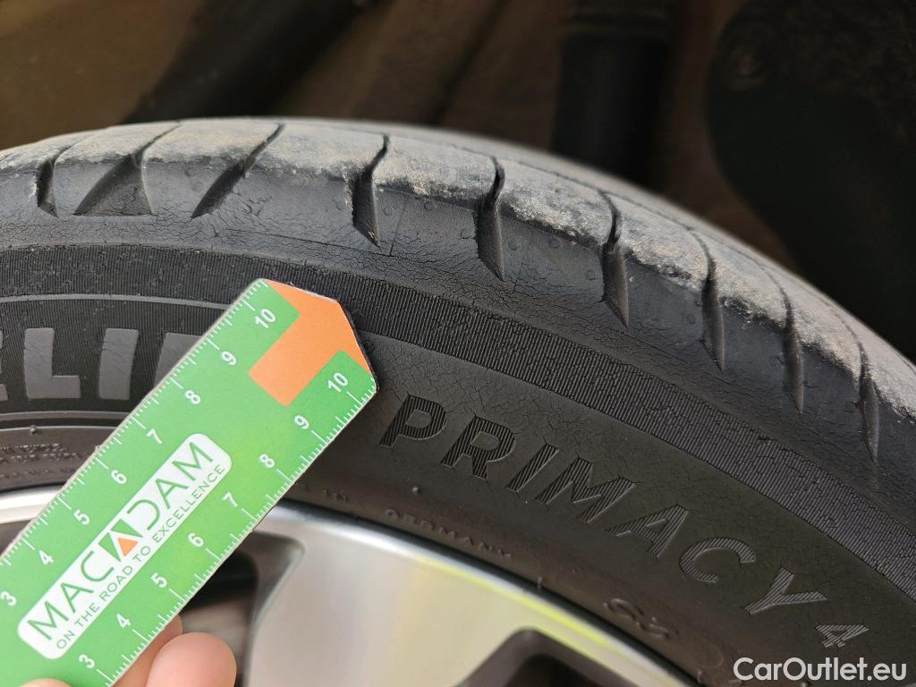  KIA  STONIC KIA  / 2017 / 5P / todoterreno 1.0 T-GDi 74kW (100CV) MHEV iMT Concept #20