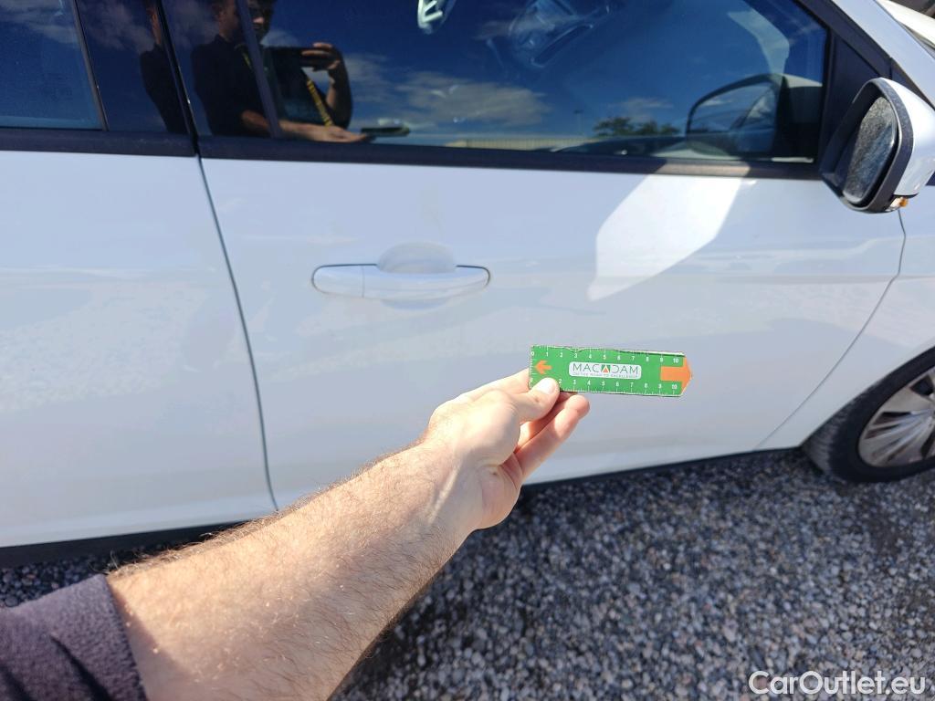  Ford  Focus FORD  5p 3G berlina con portón 1.5 TDCi E6 70kW (95CV) Trend+ #42