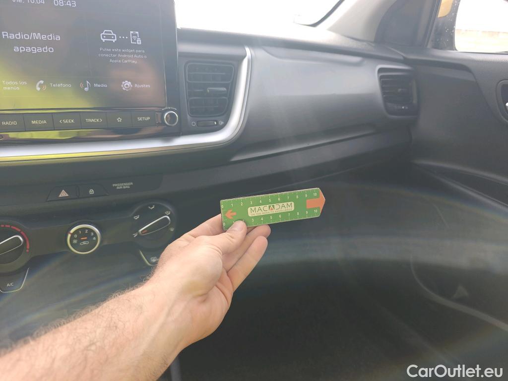  KIA  STONIC KIA  / 2017 / 5P / todoterreno 1.0 T-GDi 74kW (100CV) MHEV iMT Concept #24