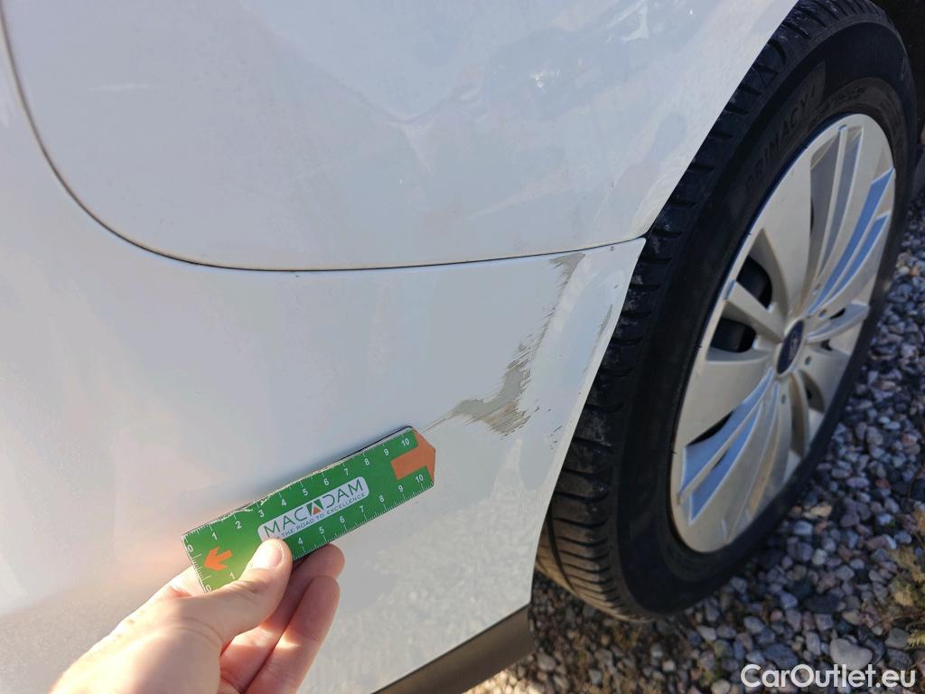  Ford  Focus FORD  5p 3G berlina con portón 1.5 TDCi E6 70kW (95CV) Trend+ #11