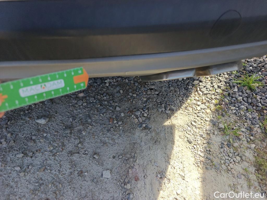  Hyundai  Tucson HYUNDAI  / 2018 / 5P / todoterreno 1.6 CRDI 85kW (116CV) 48V SLE 4X2(SP)(SL) #8