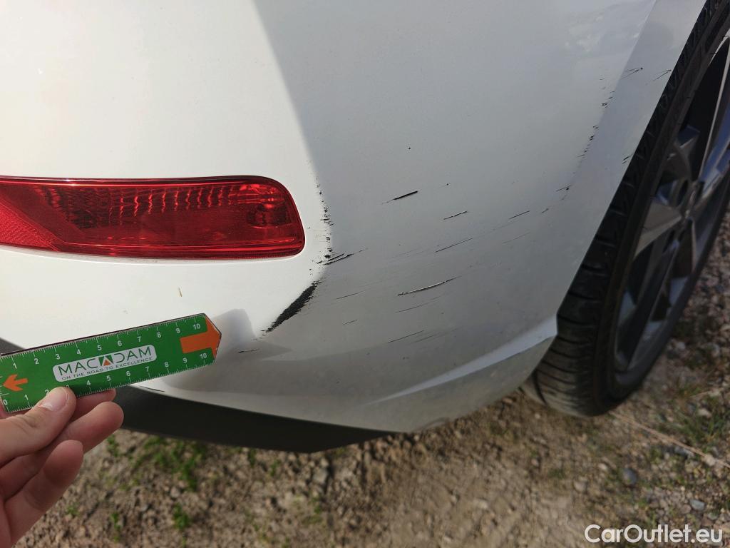  Hyundai  i30 HYUNDAI  / 2020 / 5P / berlina con portón 1.5 DPI Klass SLX #22