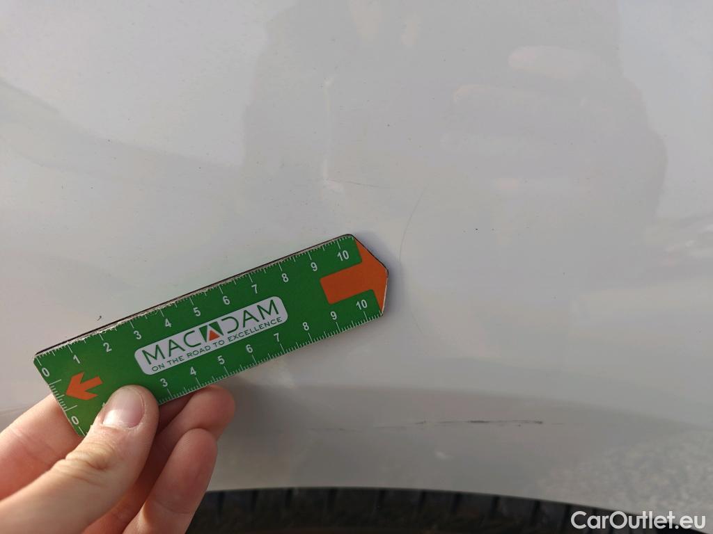  Hyundai  i30 HYUNDAI  / 2020 / 5P / berlina con portón 1.5 DPI Klass SLX #32