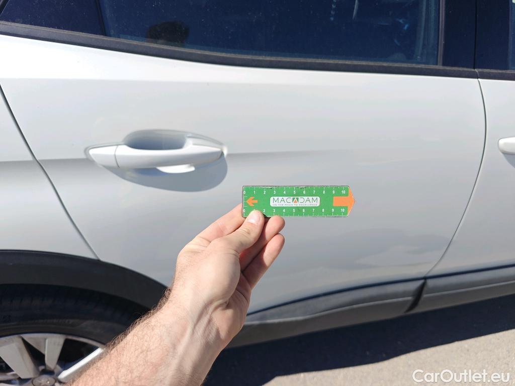  Peugeot  3008 PEUGEOT  / 2020 / 5P / todoterreno 1.2 PureTech 96KW S&S Active Pack EAT8 #28