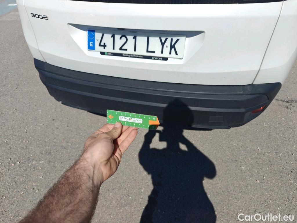  Peugeot  3008 PEUGEOT  / 2020 / 5P / todoterreno 1.2 PureTech 96KW S&S Active Pack EAT8 #16