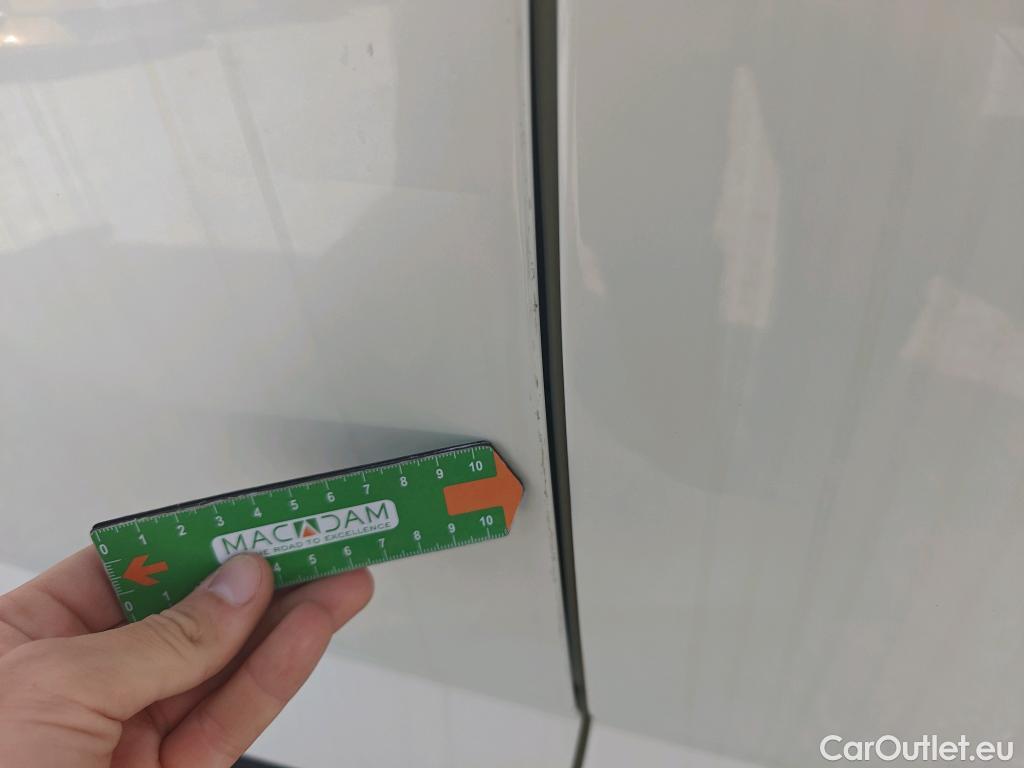  Nissan  Qashqai NISSAN  / 2021 / 5P / todoterreno DIG-T 116kW (158CV) mHEV Xtronic Acenta (AC2) #3