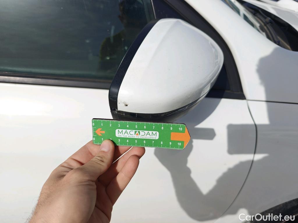  Peugeot  308 PEUGEOT  / 2017 / 5P / berlina con portón 5p Active Pack BlueHDi 130 S&S #39