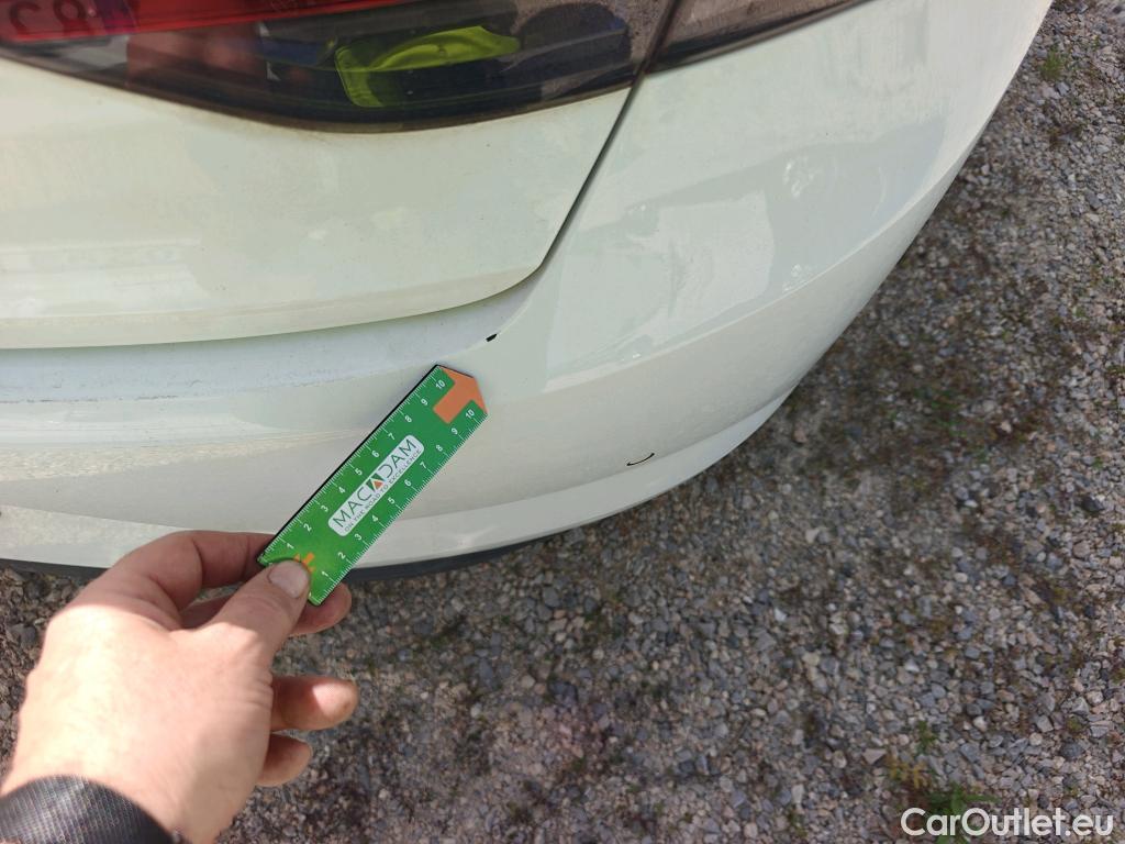  Renault  Megane RENAULT Mégane / 2020 / 5P / berlina con portón Equilibre Blue dCi 85 kW (115CV) #8