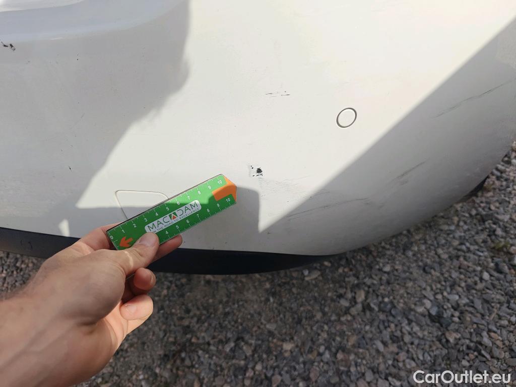  Peugeot  308 PEUGEOT  / 2017 / 5P / berlina con portón 5p Active Pack BlueHDi 130 S&S #30