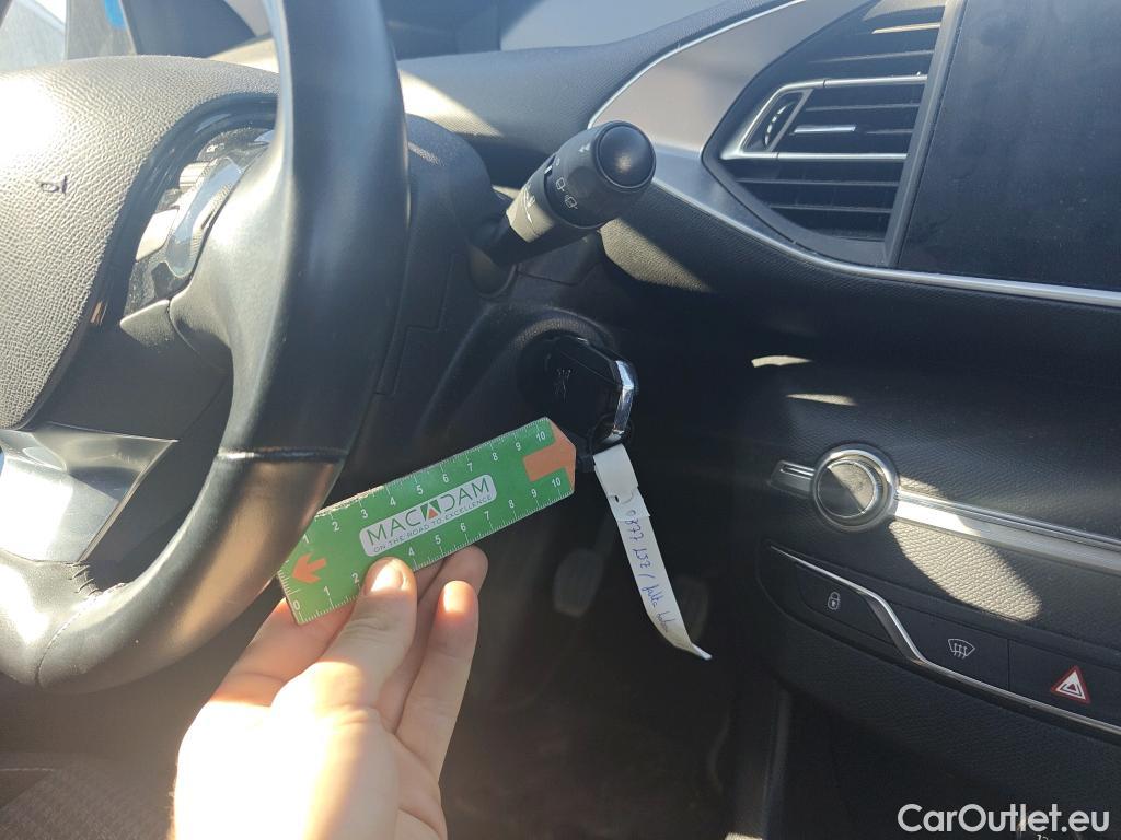  Peugeot  308  SW Active Pack 1.5 HDi 100CV MT6 E6dT #2