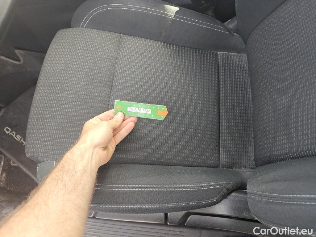  Nissan  Qashqai NISSAN  / 2021 / 5P / todoterreno DIG-T 116kW (158CV) mHEV Xtronic Acenta (AC2) #4