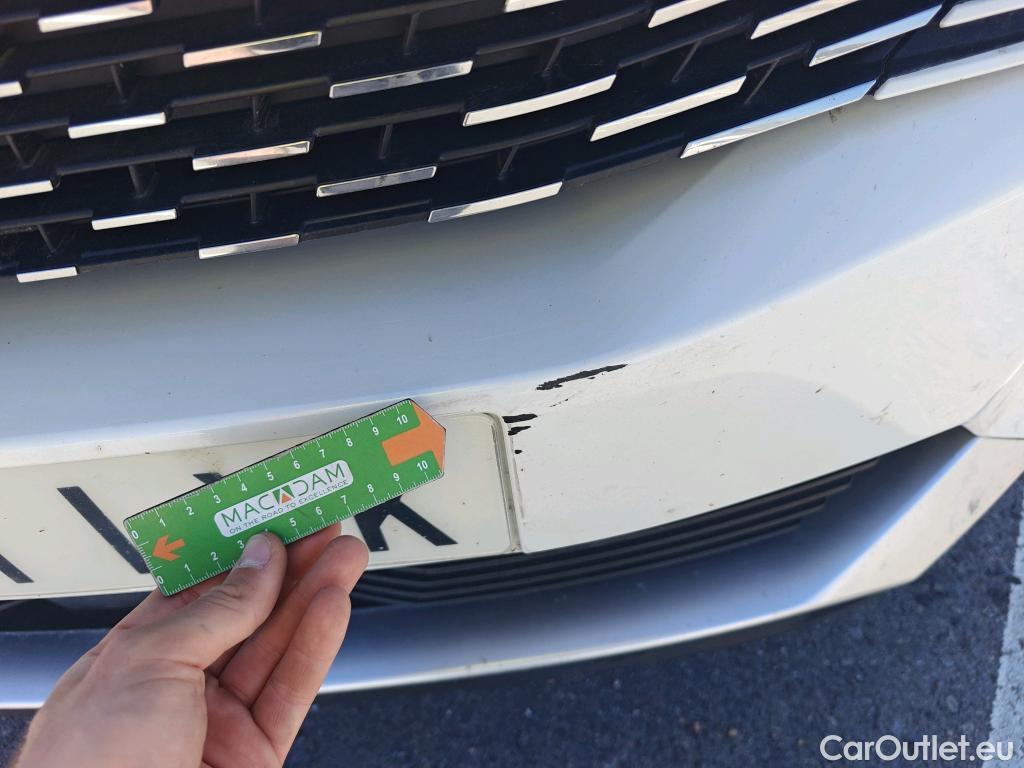  Peugeot  3008 PEUGEOT  / 2020 / 5P / todoterreno 1.2 PureTech 96KW S&S Active Pack EAT8 #13