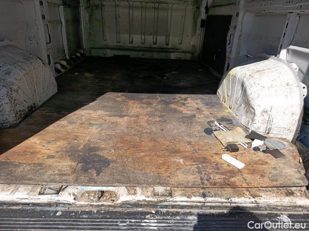  Fiat  Ducato FIAT  / 2014 / 4P / furgón Furgón 35 Medio 100kW Natural Power #69