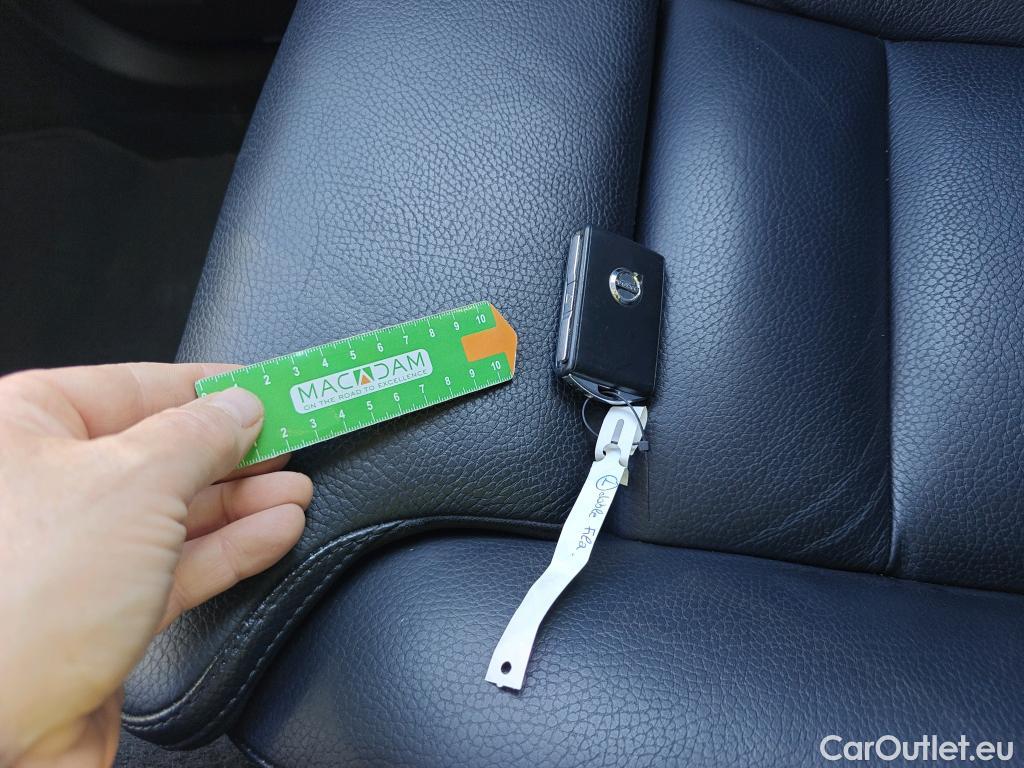  Volvo  XC60 VOLVO  / 2017 / 5P / todoterreno 2.0 T6 AWD Recharge Inscription Auto #2