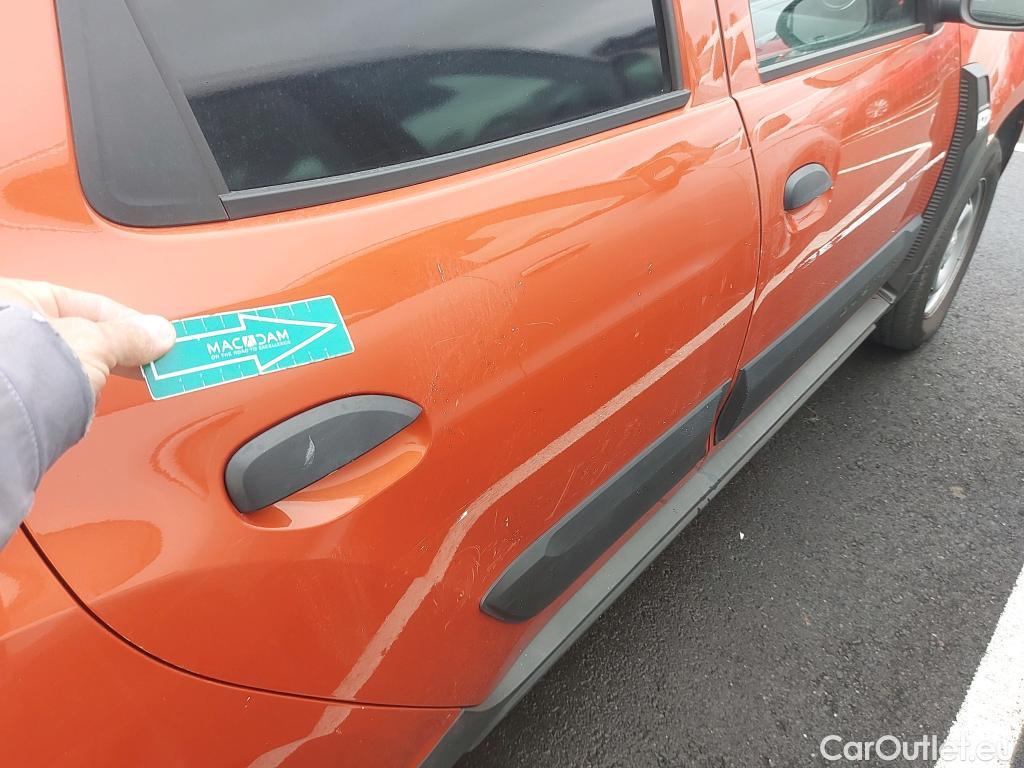  Land Rover  Discovery DACIA Duster / 2018 / 5P / furgón derivado de turismo Essential TCE 74kW(100CV) ECO-G 4X2 (furgón) #16