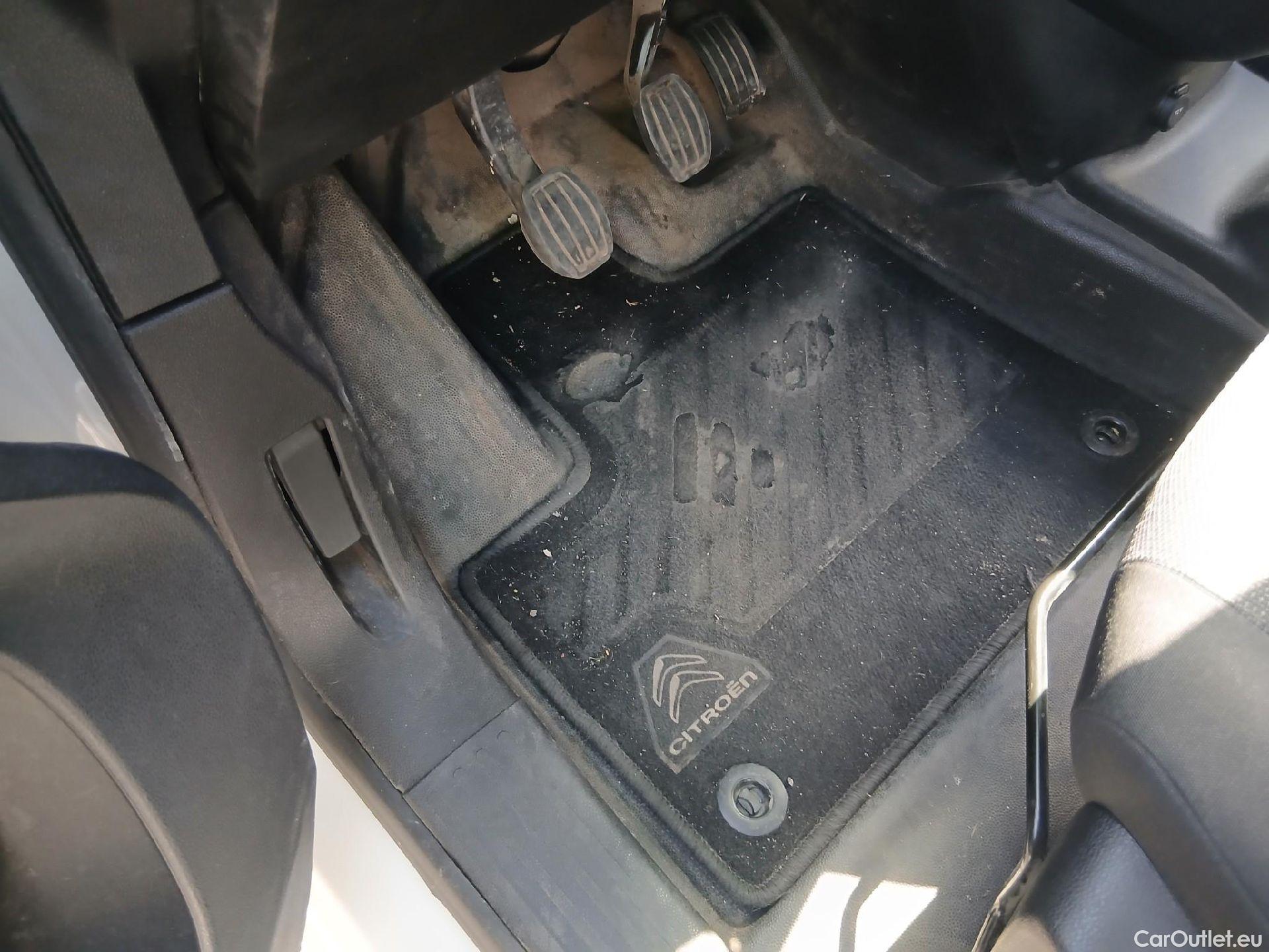  Citroen  Berlingo CITROEN  / 2018 / 3P / furgón derivado de turismo Talla M BlueHDi 100 CONTROL (AC2) #3