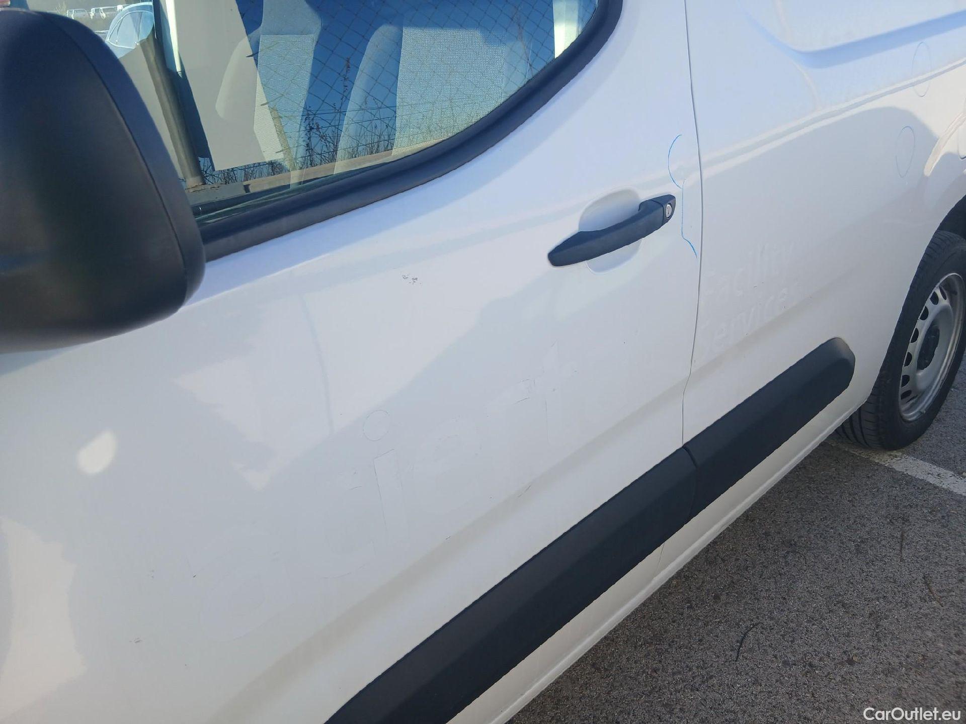  Fiat  Doblo FIAT Doblò / 2022 / 4P / furgón derivado de turismo Furgón 1.5 BlueHDi 100 1000kg L1H1 (AC2) #5