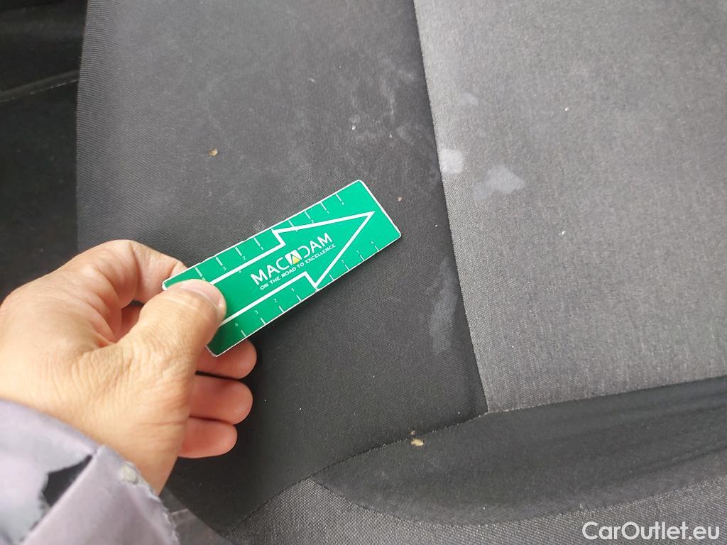  Land Rover  Discovery DACIA Duster / 2018 / 5P / furgón derivado de turismo Essential TCE 74kW(100CV) ECO-G 4X2 (furgón) #13