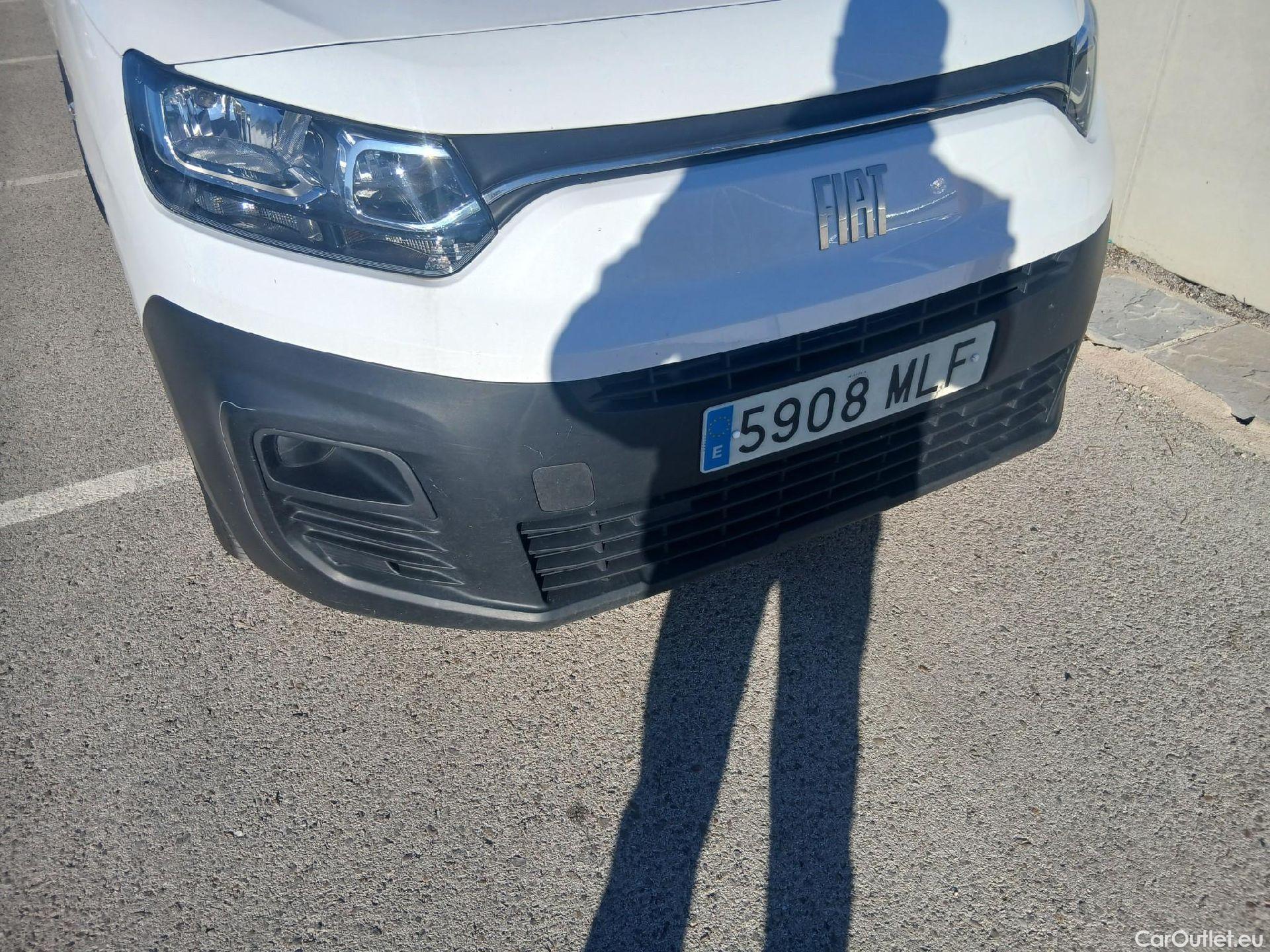  Fiat  Doblo FIAT Doblò / 2022 / 4P / furgón derivado de turismo Furgón 1.5 BlueHDi 100 1000kg L1H1 (AC2) #4