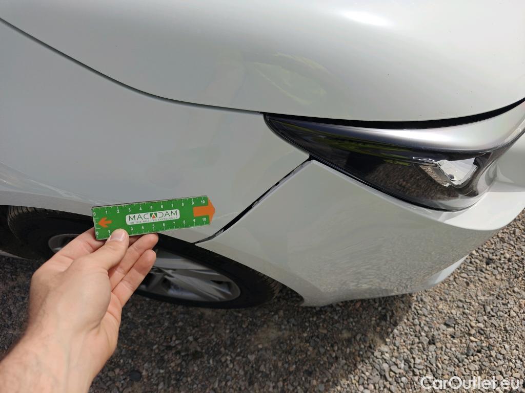  Toyota  Corolla TOYOTA  1.8 125H ACTIVE TECH E-CVT #19